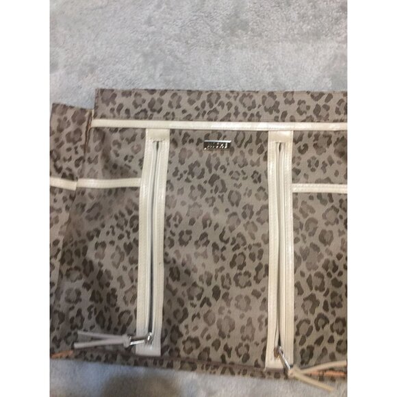Miche Cleo Leopard Print Tote Bag With Double Zipper Pockets - Picture 6 of 14